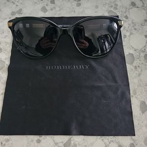 Burberry sunglasses